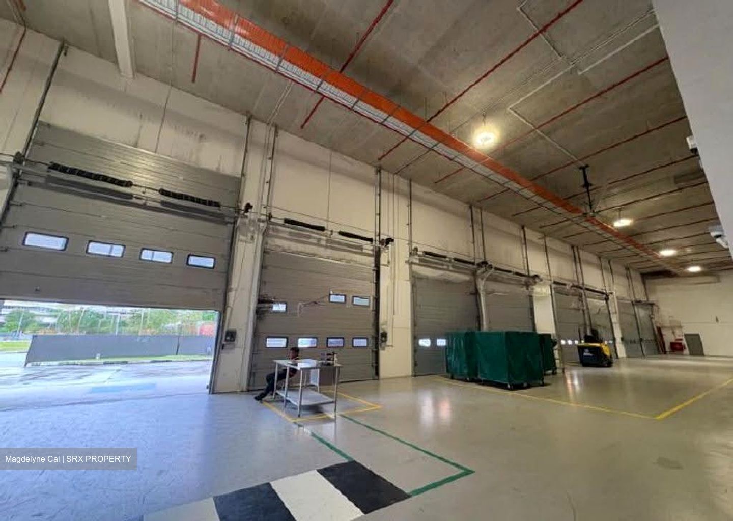 Tampines Industrial Drive (D18), Factory #639833871